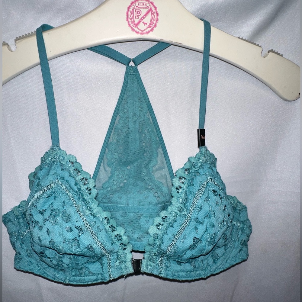 Victorias secret- 4 count bundle- front close lightly lined bras - Picture 4 of 8